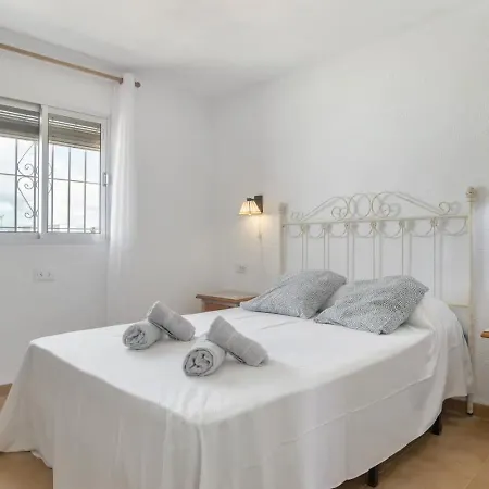 Apartment Con Piscina Compartida, Lugar *